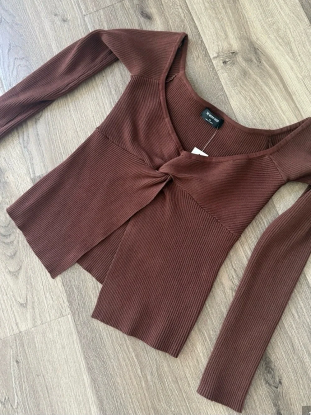 NWT Workshop Twist-Front Ribbed Long-Sleeve Top in Chocolate Brown - Picture 4 of 5